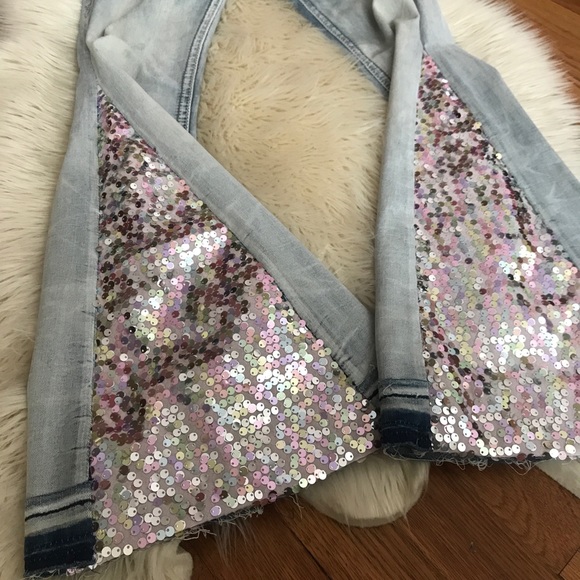 PICK YOUR BELL BOTTOM JEANS - Picture 4 of 7